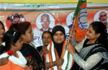BJP, Congress spar over Ishrat Jahans LeT link